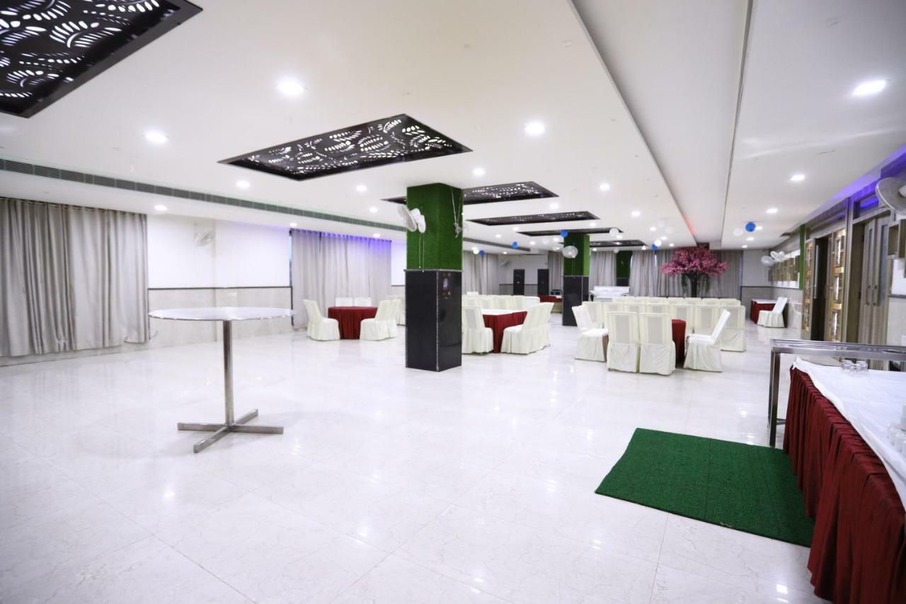Diwan Hotel And Restaurant Surkhi Dış mekan fotoğraf