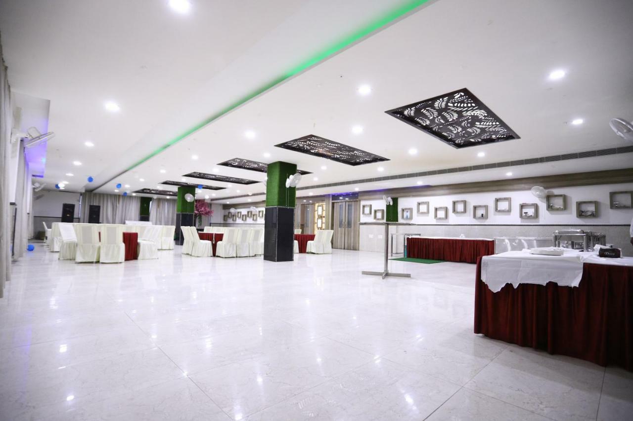 Diwan Hotel And Restaurant Surkhi Dış mekan fotoğraf