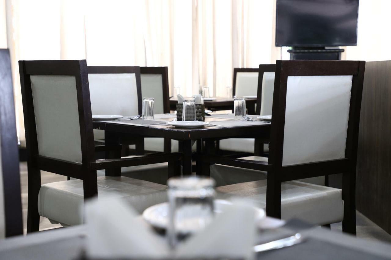 Diwan Hotel And Restaurant Surkhi Dış mekan fotoğraf