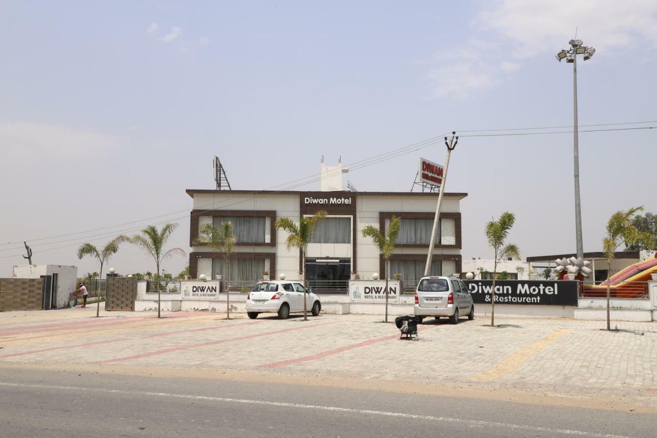 Diwan Hotel And Restaurant Surkhi Dış mekan fotoğraf